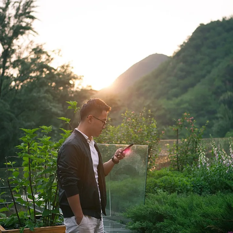 Ensuring safe large-scale HR transformations in chro strategy