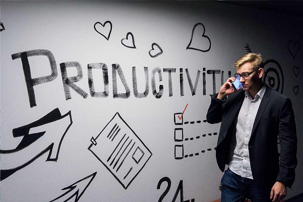 How smart sales representative incentives transform performance and pay