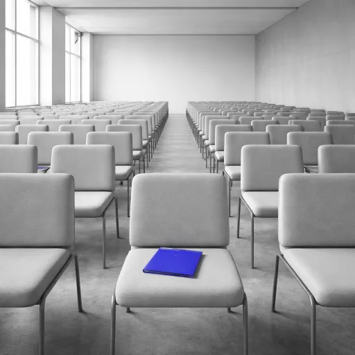 Merit cycles in April: what CHROs should communicate to managers before the comp conversations start