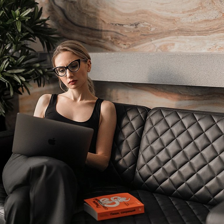 Crafting a Winning Recruitment Strategy for CHROs